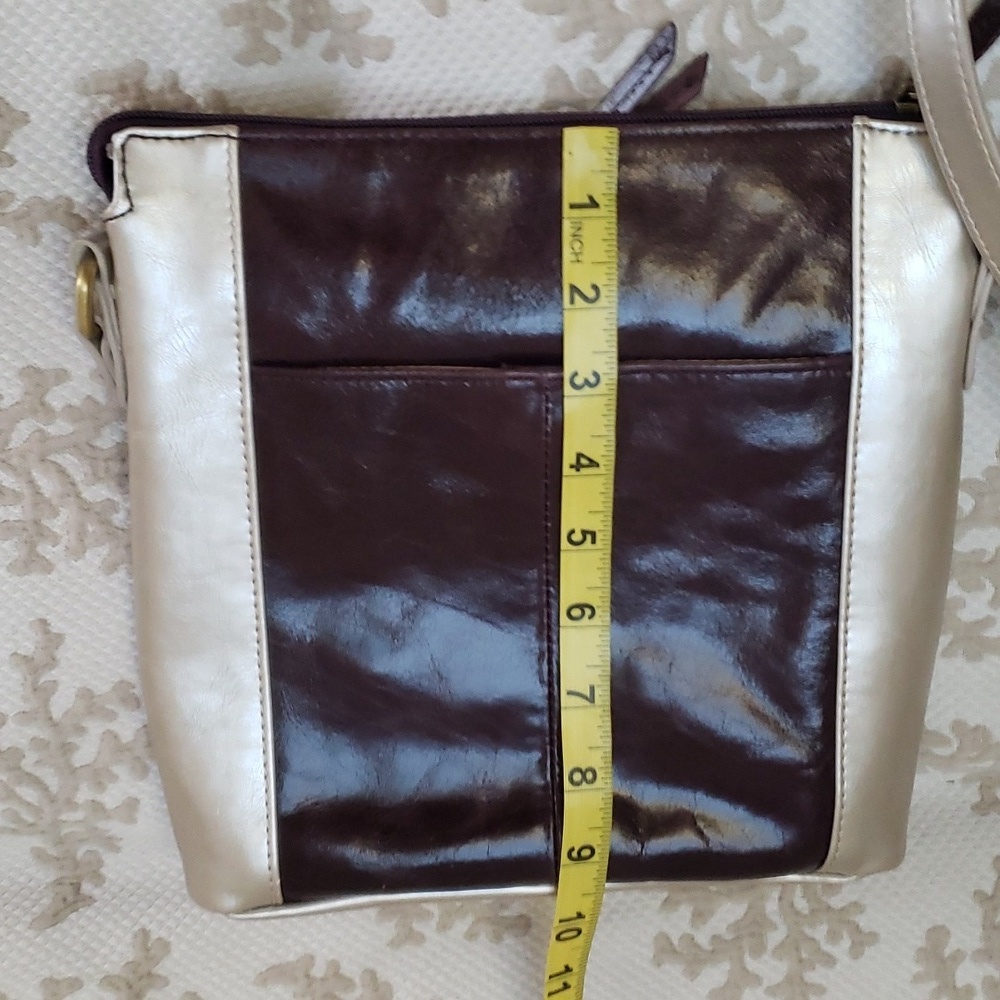 Aurielle Leather by Carryland Women’s Crossbody Bag, Two-tone Brown/ Metallic - Picture 13 of 16